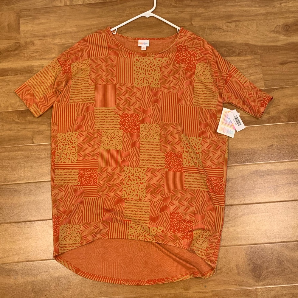 LulaRoe Irma Top size XS (very roomy) NWT